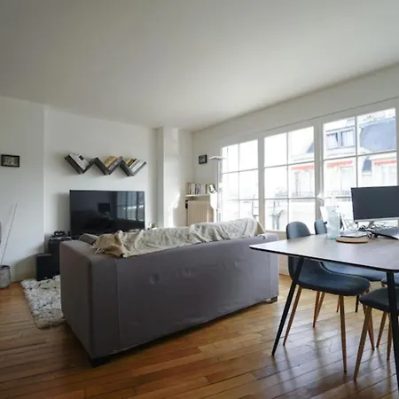 Very Nice Flat Near The Trocadero - Balcony Appartamento